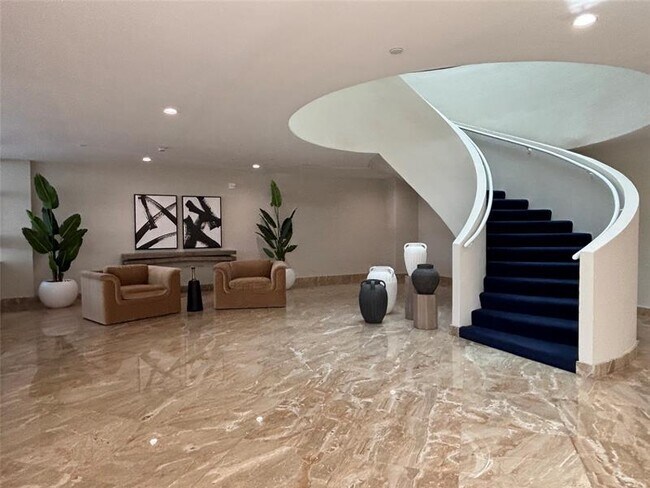Building Photo - 1370 S Ocean Blvd