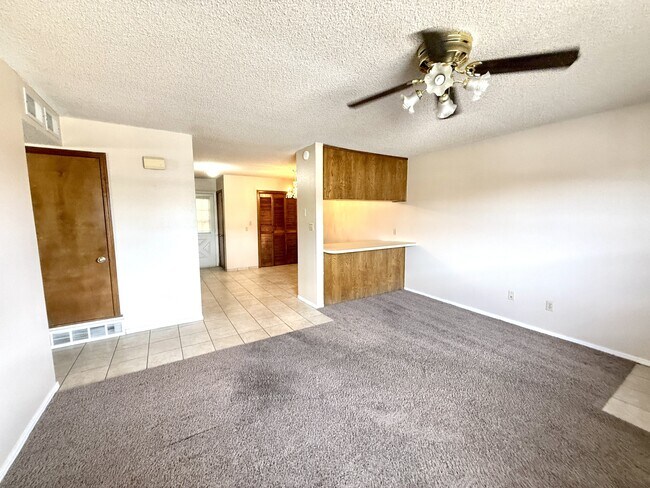 Building Photo - 2302 Shenandoah Dr