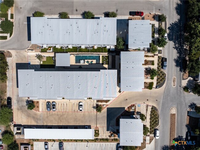 Building Photo - 1208 N Academy Ave