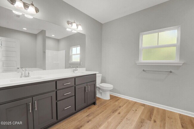 Building Photo - 408 Raven Ln