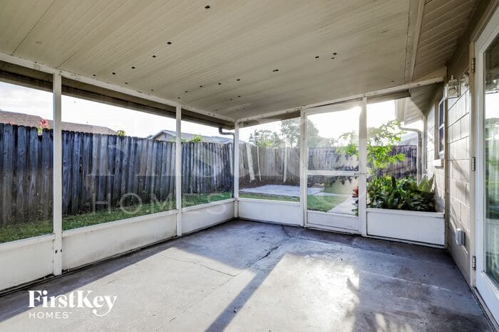 Building Photo - 6803 Fernfield Ct