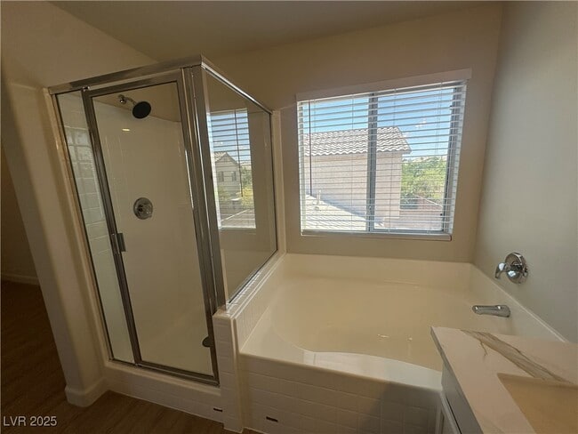 Building Photo - 2635 Cottonwillow St