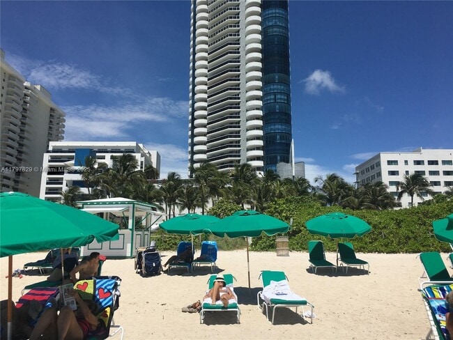 Building Photo - 6301 Collins Ave