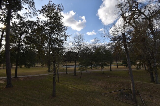 Building Photo - 12900 Walden Rd