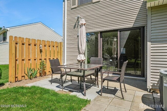 Building Photo - 289 Bromley Pl