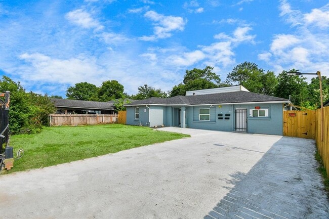 Primary Photo - 5714 Doulton Dr