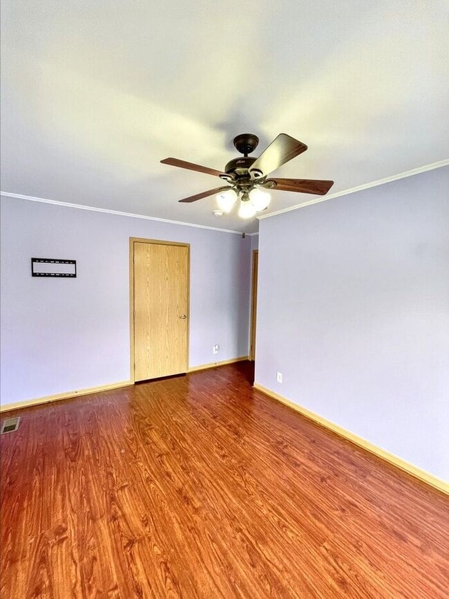 Building Photo - Charming 4-Bedroom Home in a Convenient Lo...