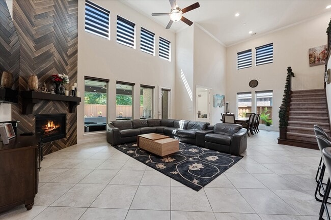 Building Photo - 28216 Beckwood Dr