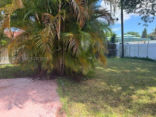 Building Photo - 2725 SW 82nd Ave