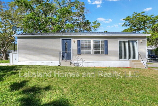 Building Photo - 3321 Peachtree Hill Rd