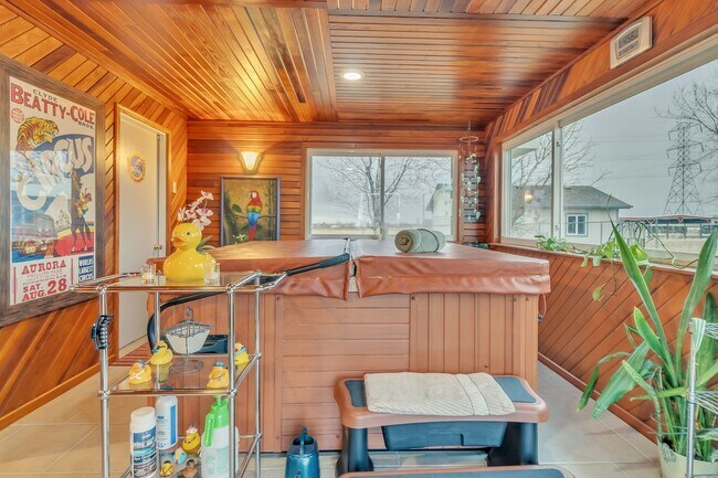 Building Photo - 10240 Potomac St