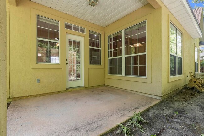 Building Photo - 289 N Churchill Dr