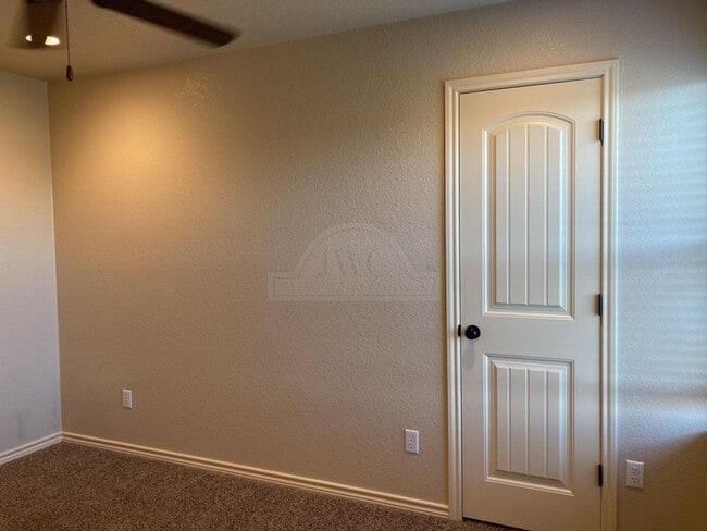 Building Photo - 5701 Luminous Ln