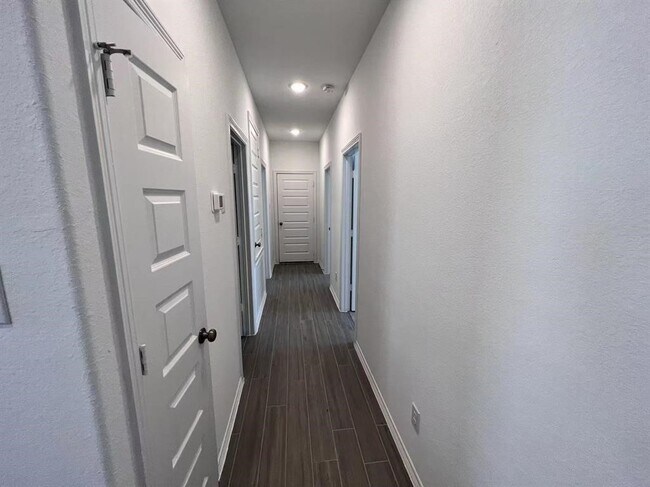 Building Photo - 23111 True Fortune Dr