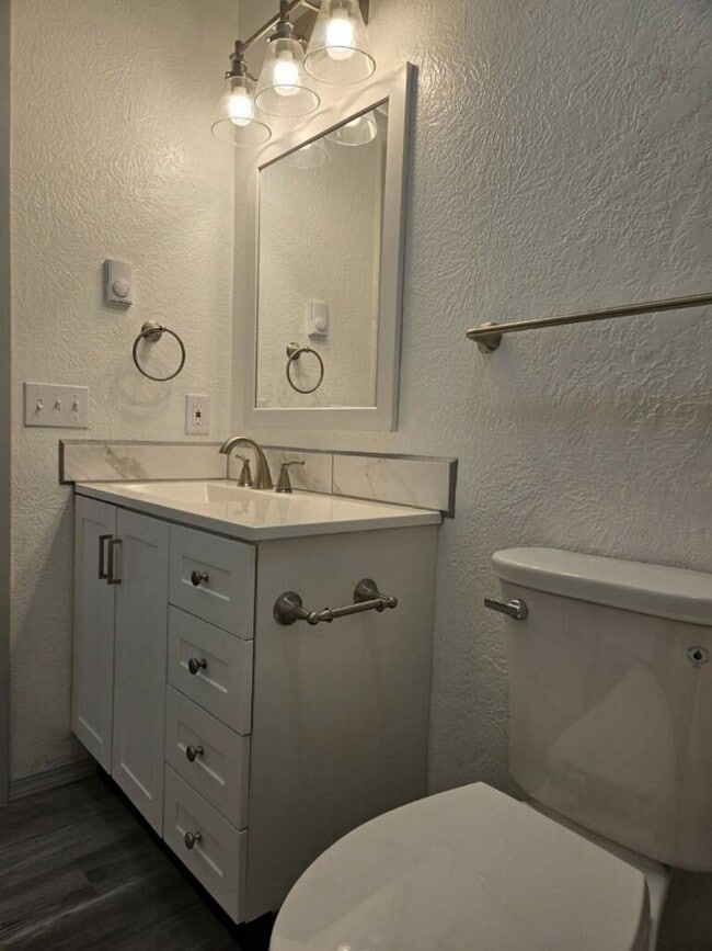Building Photo - 2605 Quiet Cir