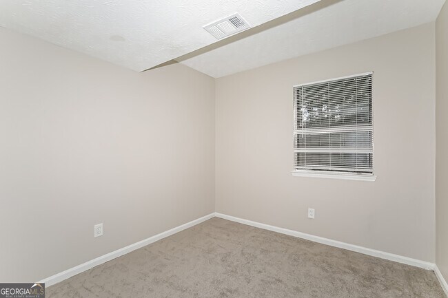 Building Photo - 2159 Pintail Dr