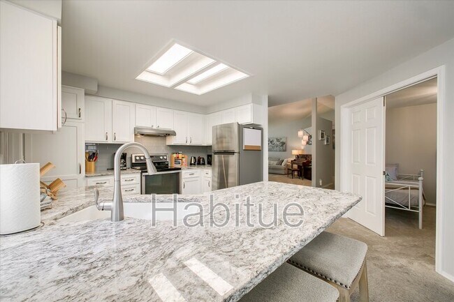 Building Photo - 9025 W Lorinda Dr