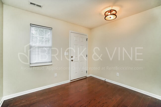 Building Photo - 4964 Grimm Dr