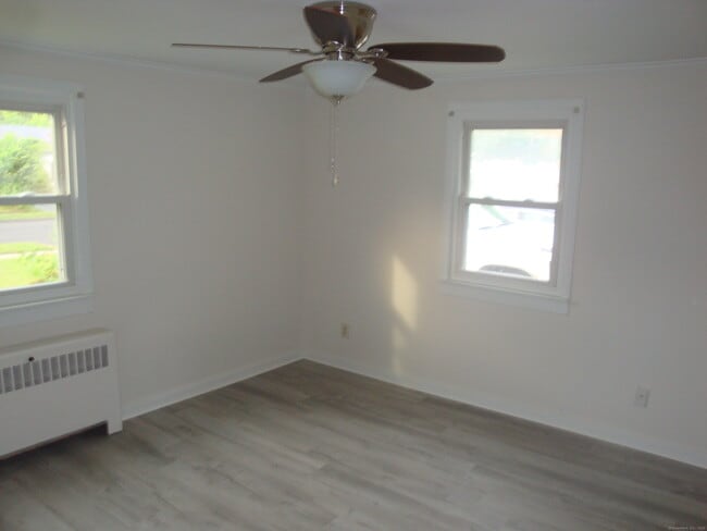 Building Photo - 139 Crescent Dr