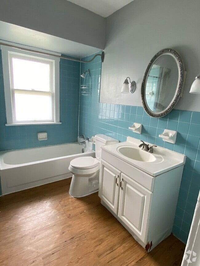 Building Photo - Section 8 Welcomed! Charming 3-bedroom hom...