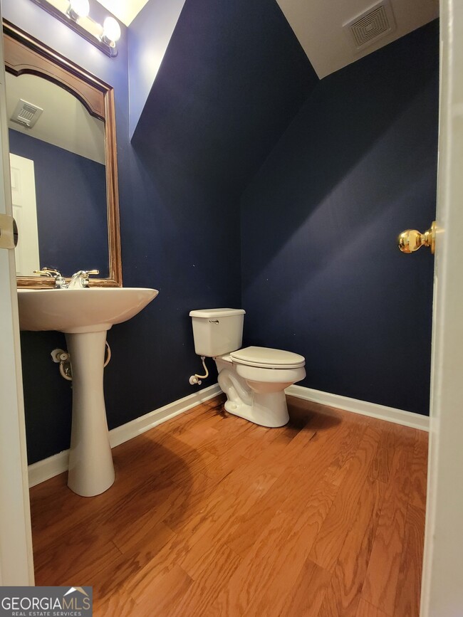 Building Photo - 6162 Deluna Way