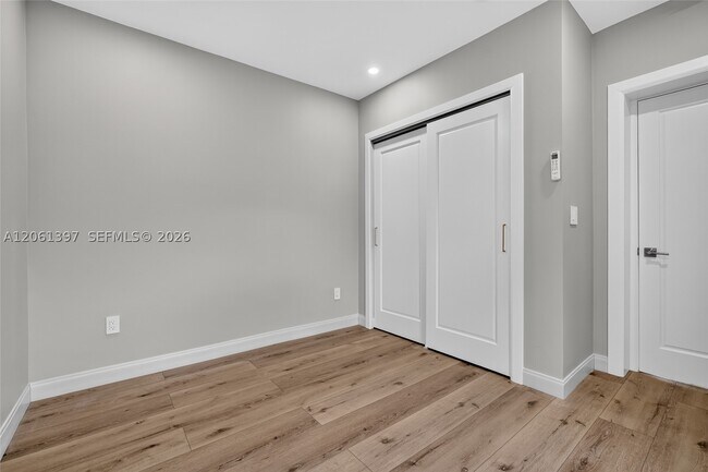 Building Photo - 1011 NW 30th Pl
