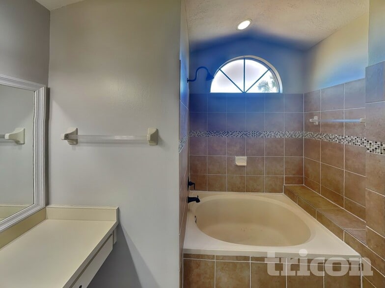 Building Photo - 2354 Abalone Blvd