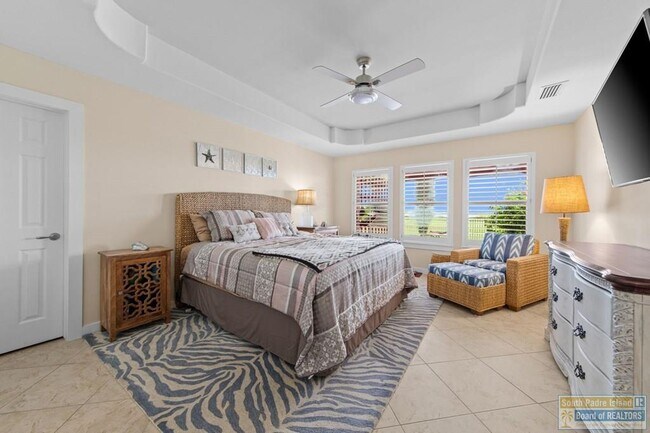 Building Photo - 22 Laguna Madre Dr