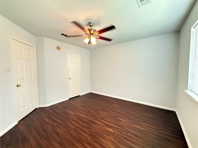Building Photo - 21331 Riverside Ridge Ln