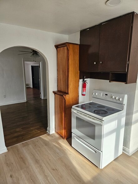 Building Photo - 113 Sellitti Ln