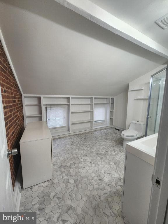 Building Photo - 23 E Wheeling St