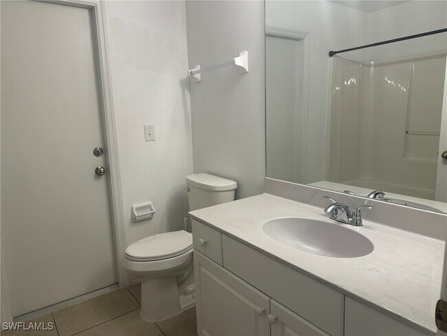 Building Photo - 2212 NW 18th Ave