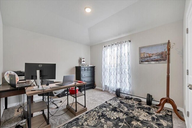 Building Photo - 20203 Lincoln Cove