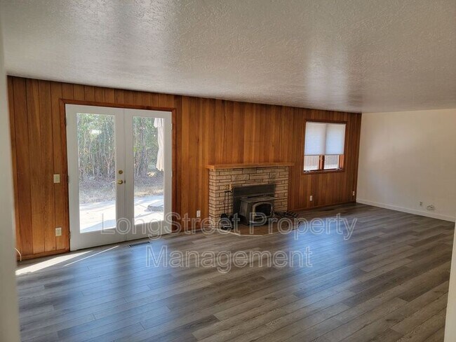 Building Photo - 1735 NW 29th St