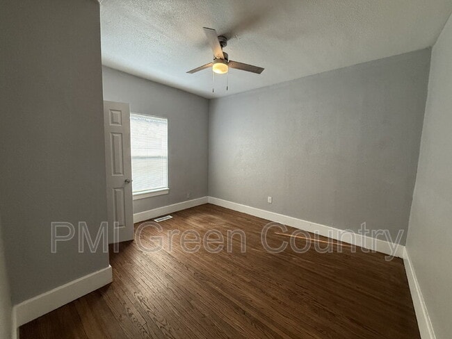 Building Photo - 620 S Zunis Ave