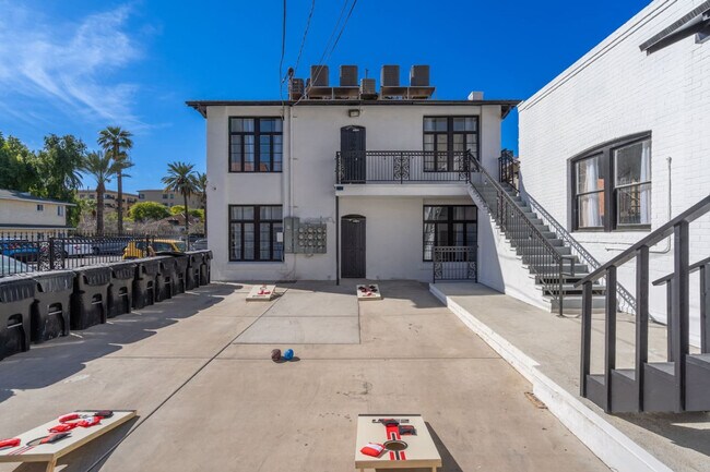 Building Photo - 839 N 2nd Ave