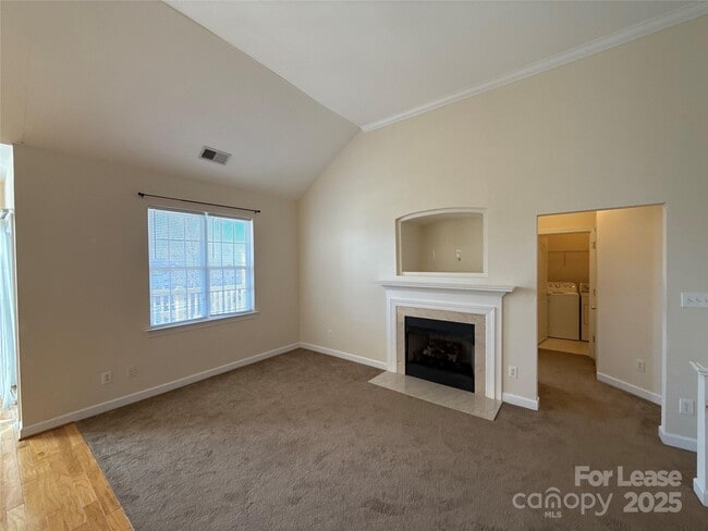 Building Photo - 15513 Goosefoot St