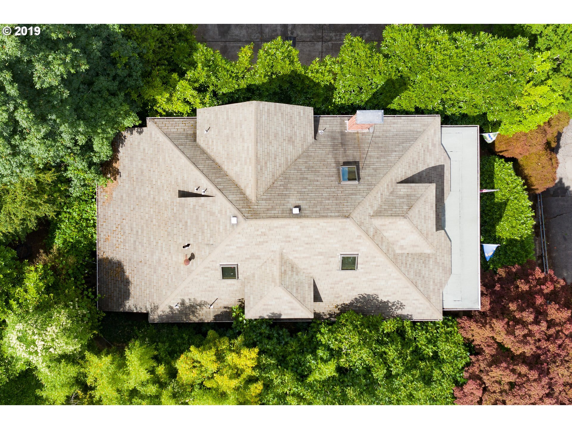 Building Photo - 1843 SW 16th Ave