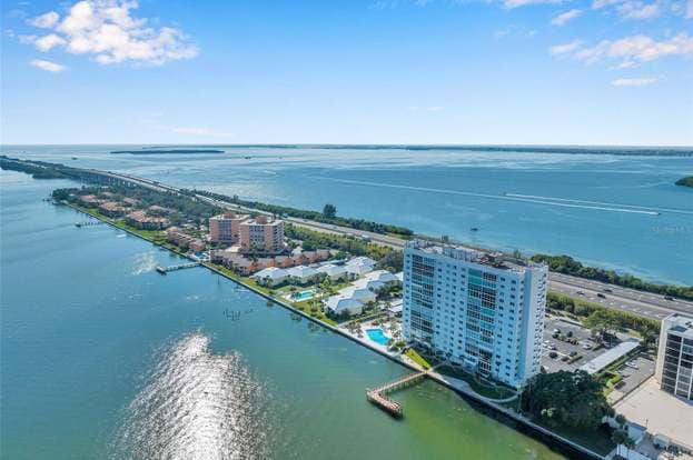 Building Photo - 7200 Sunshine Skyway Ln S
