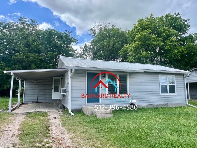 Building Photo - Available: Charming 2 Bedroom 1 Bath with ...