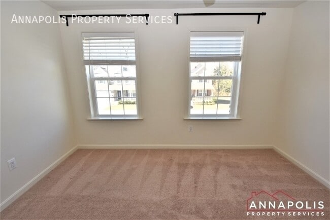 Building Photo - 917 St Martins Loop