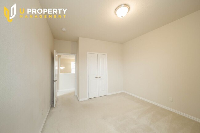 Building Photo - Gorgeous 2-story house in Denton