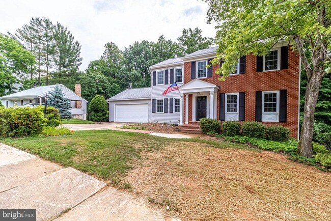 Building Photo - 4809 Tabard Pl