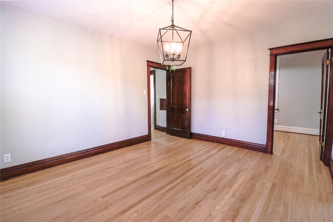 Building Photo - 4932 Loughborough Ave