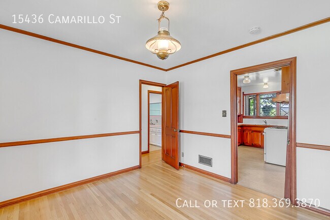 Building Photo - 15436 Camarillo St