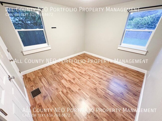 Building Photo - 1046 Republic Ave