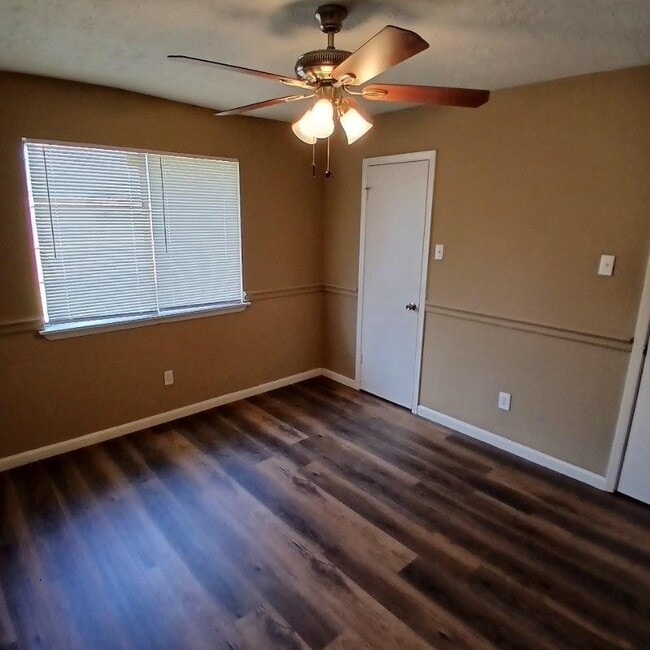 Building Photo - 1418 Willersley Ln