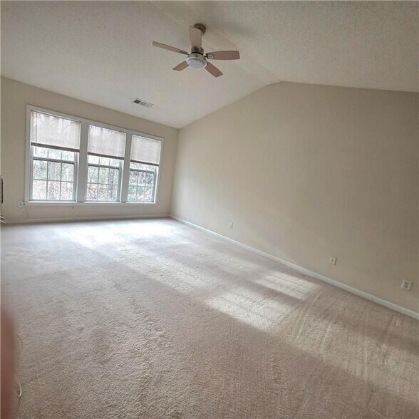 Building Photo - 2412 Elkhorn Ter