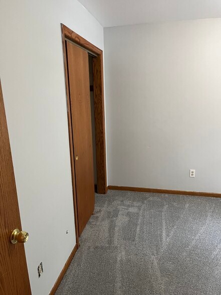 Third bedroom - 7734 W Stevenson St