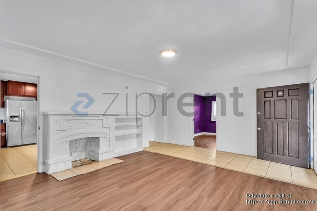 Building Photo - 1008 92nd Ave